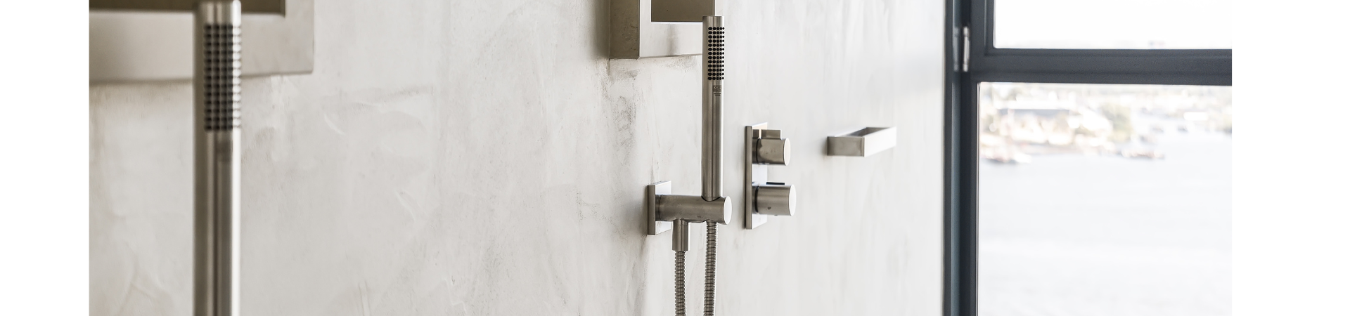 Shower Mixers and Taps