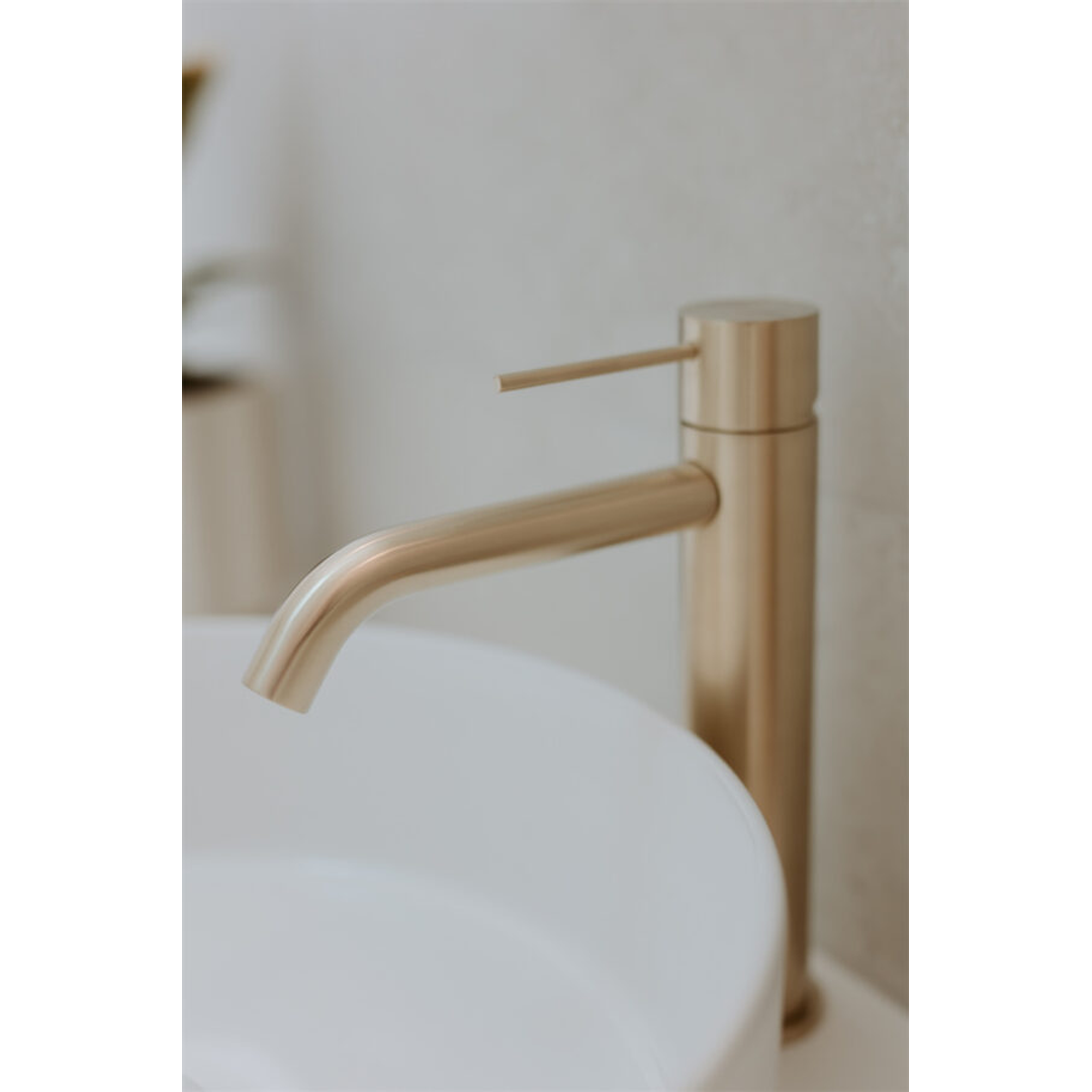 Mecca Mid Tall Basin Nero Mixer - Brushed Gold