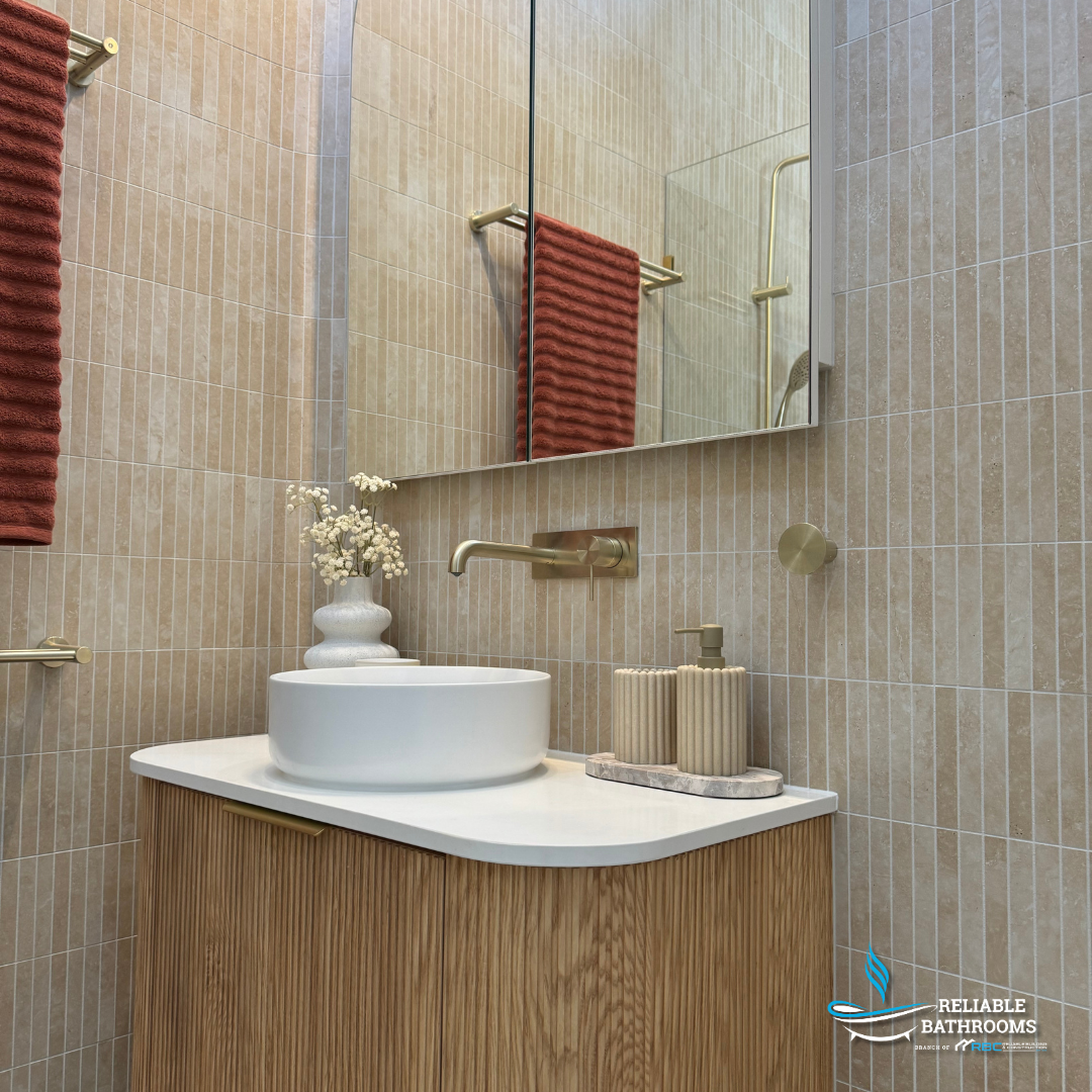 Mecca Nero  Robe Hook II Brushed Gold