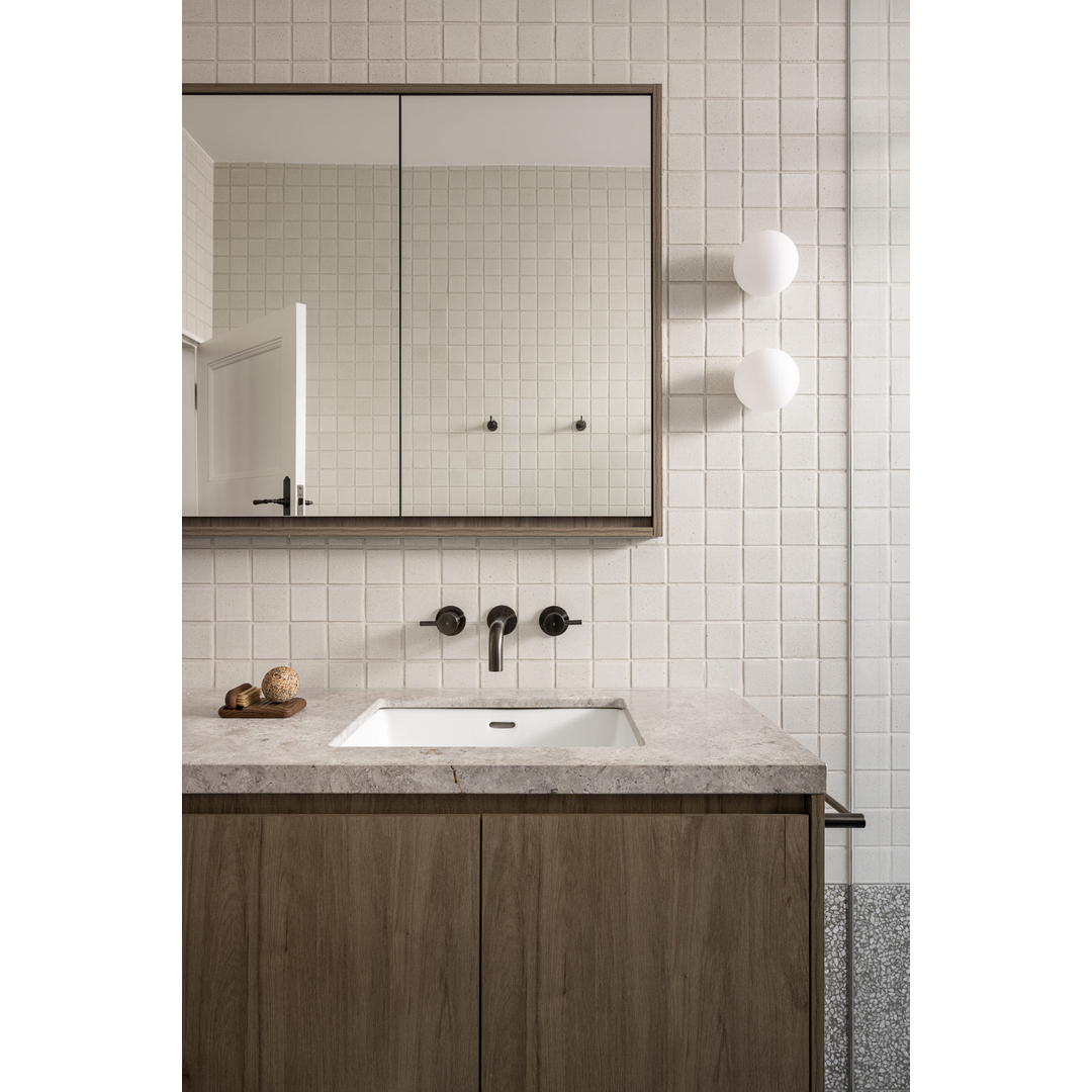 Meir Round Quarter Turn Wall Top Assemblies - Shadow