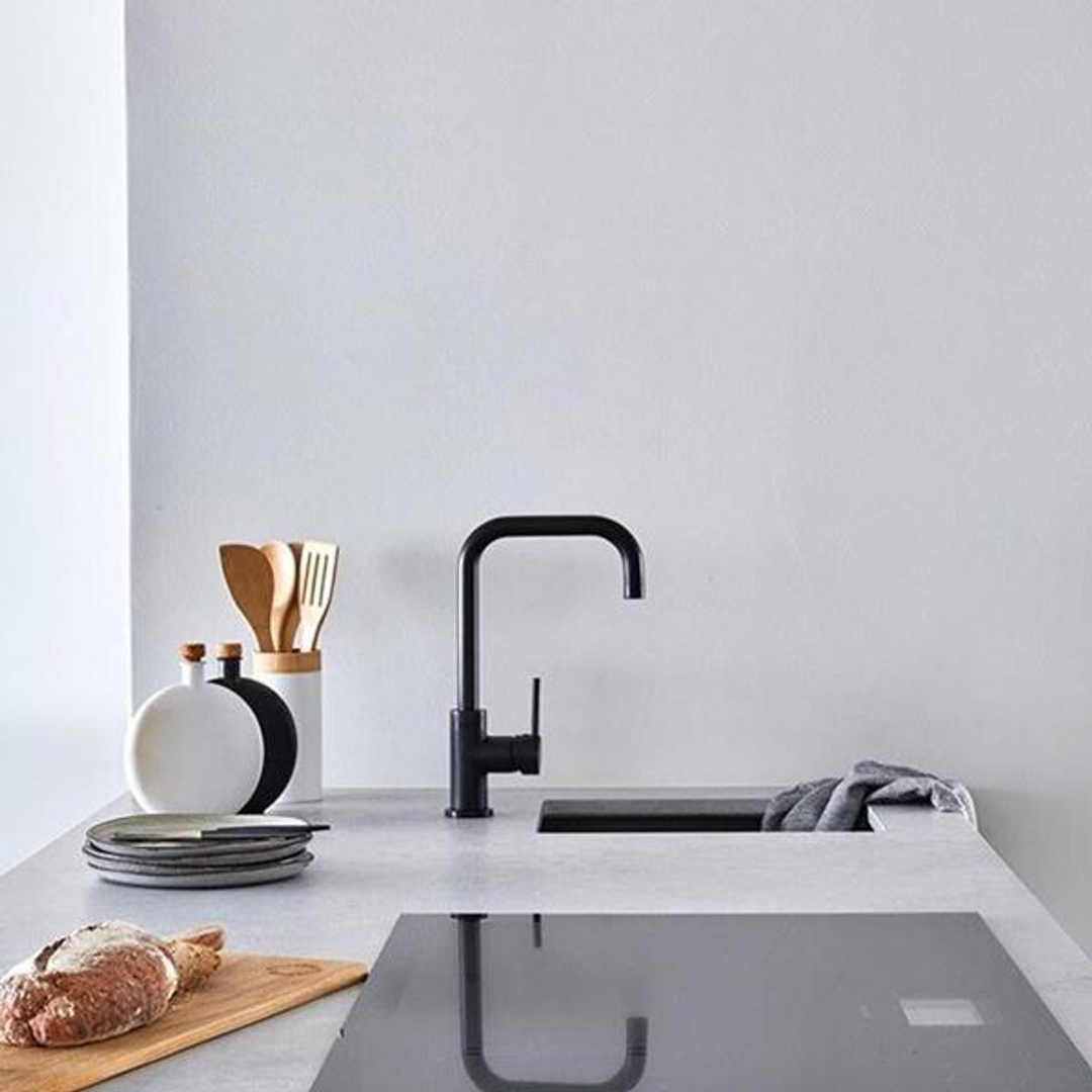 Meir Round Kitchen Mixer Tap - Matte Black