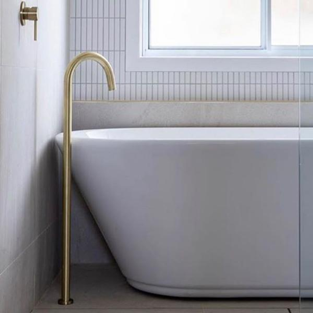 Meir Round Freestanding Bath Spout - Tiger Bronze
