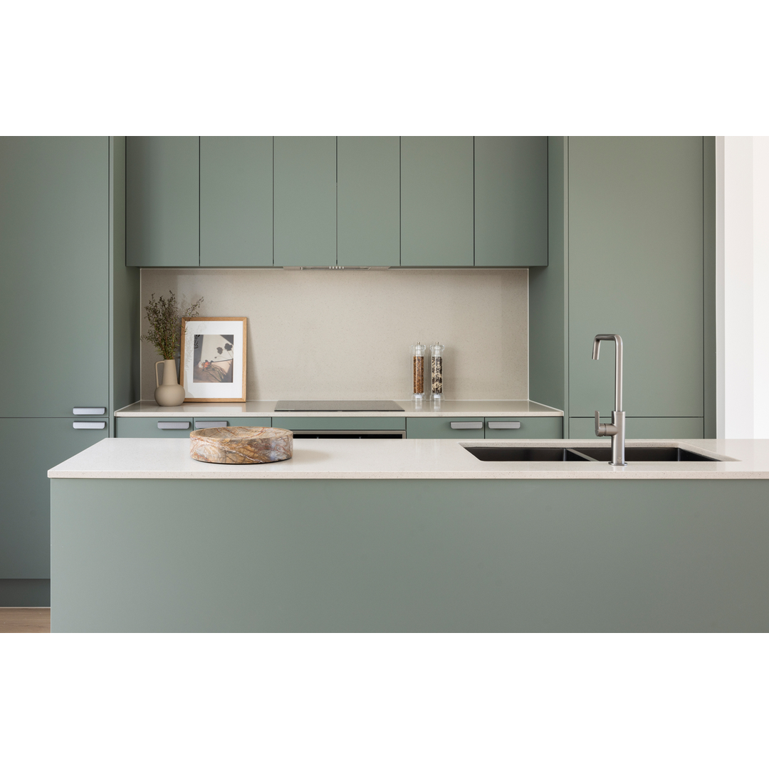 4000 Series Double Bowl Under / Over Phoenix Sink - Brushed Black