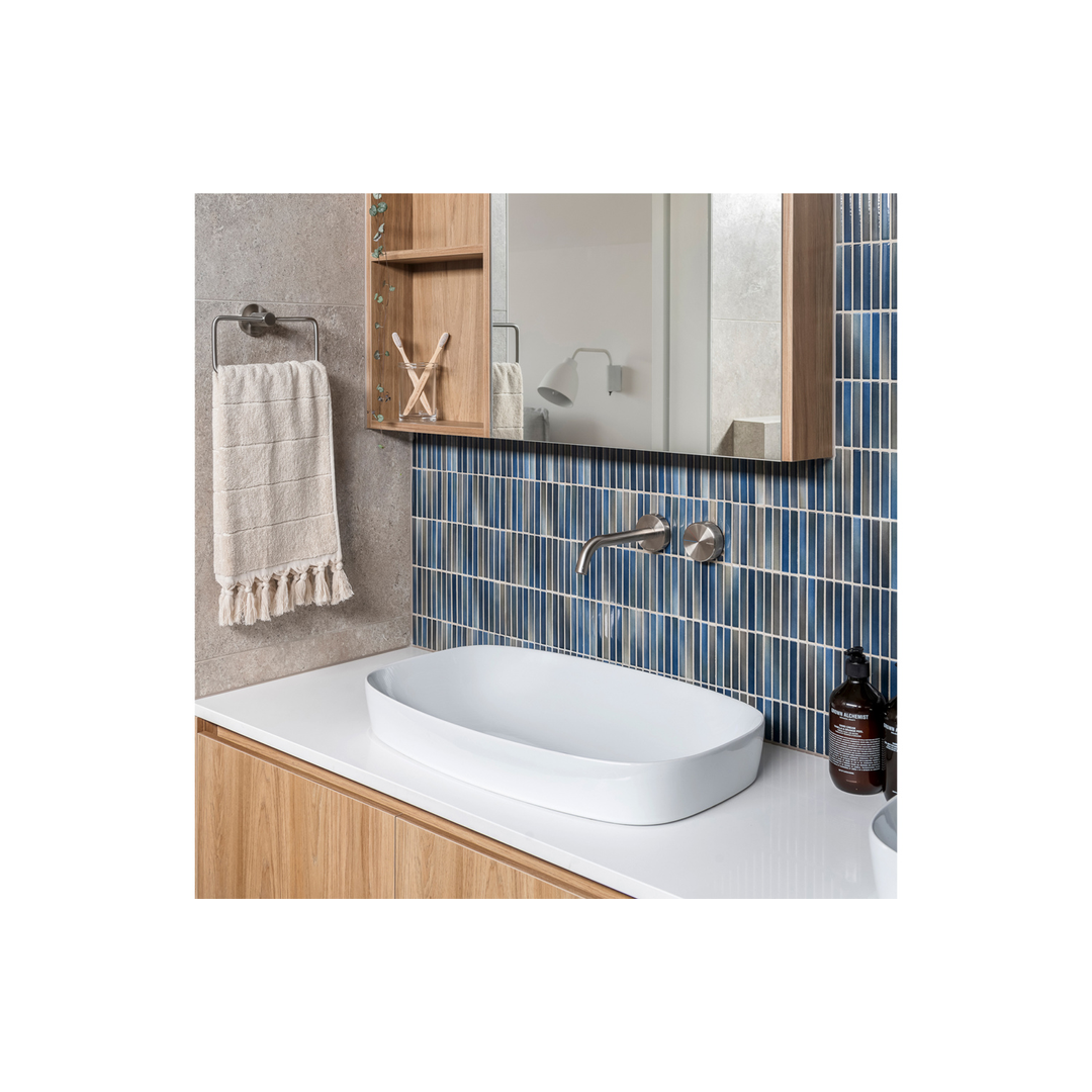 Axia Wall Basin/Bath Curved Outlet Phoenix Mixer Set 180mm - Chrome