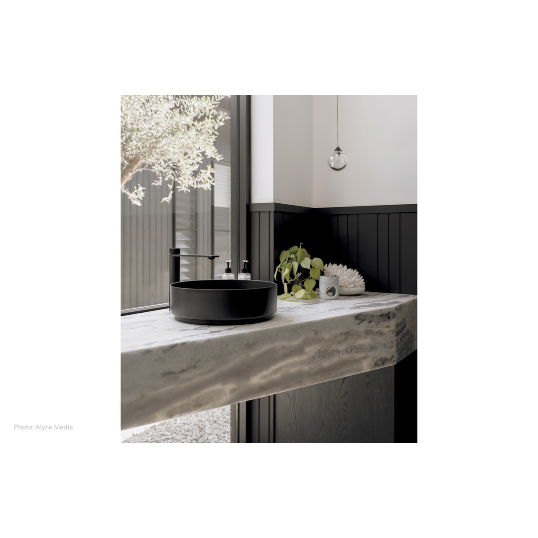 Axia Vessel Phoenix Mixer - Matte Black