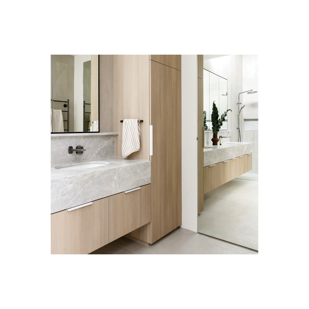 Nauge Nauge Hand Towel Phoenix Rail - Brushed Carbon