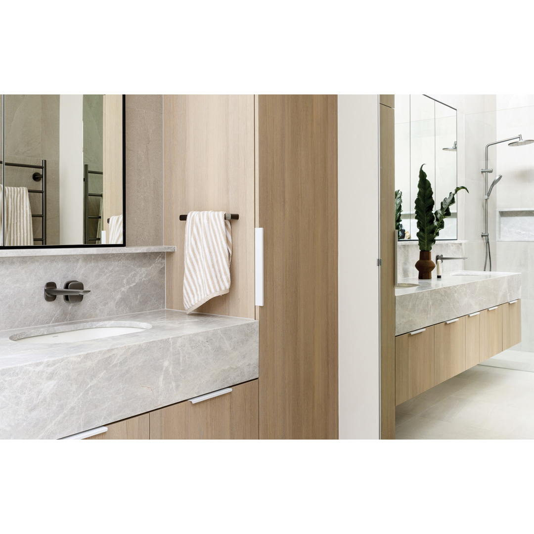 Nauge Nauge Hand Towel Phoenix Rail - Brushed Carbon