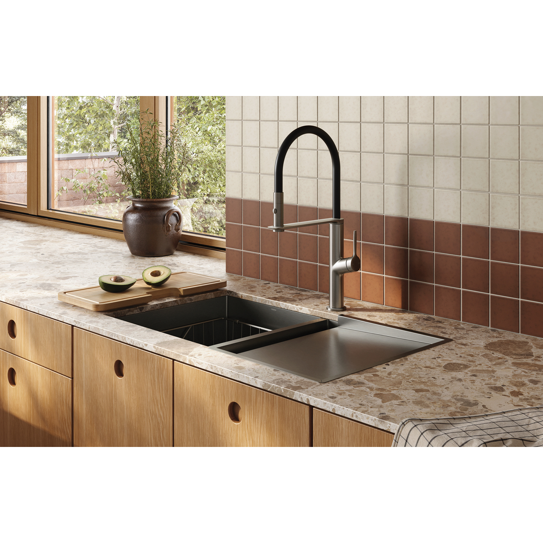 Vask Flexible Hose Phoenix Sink Mixer 200mm - Brushed Carbon