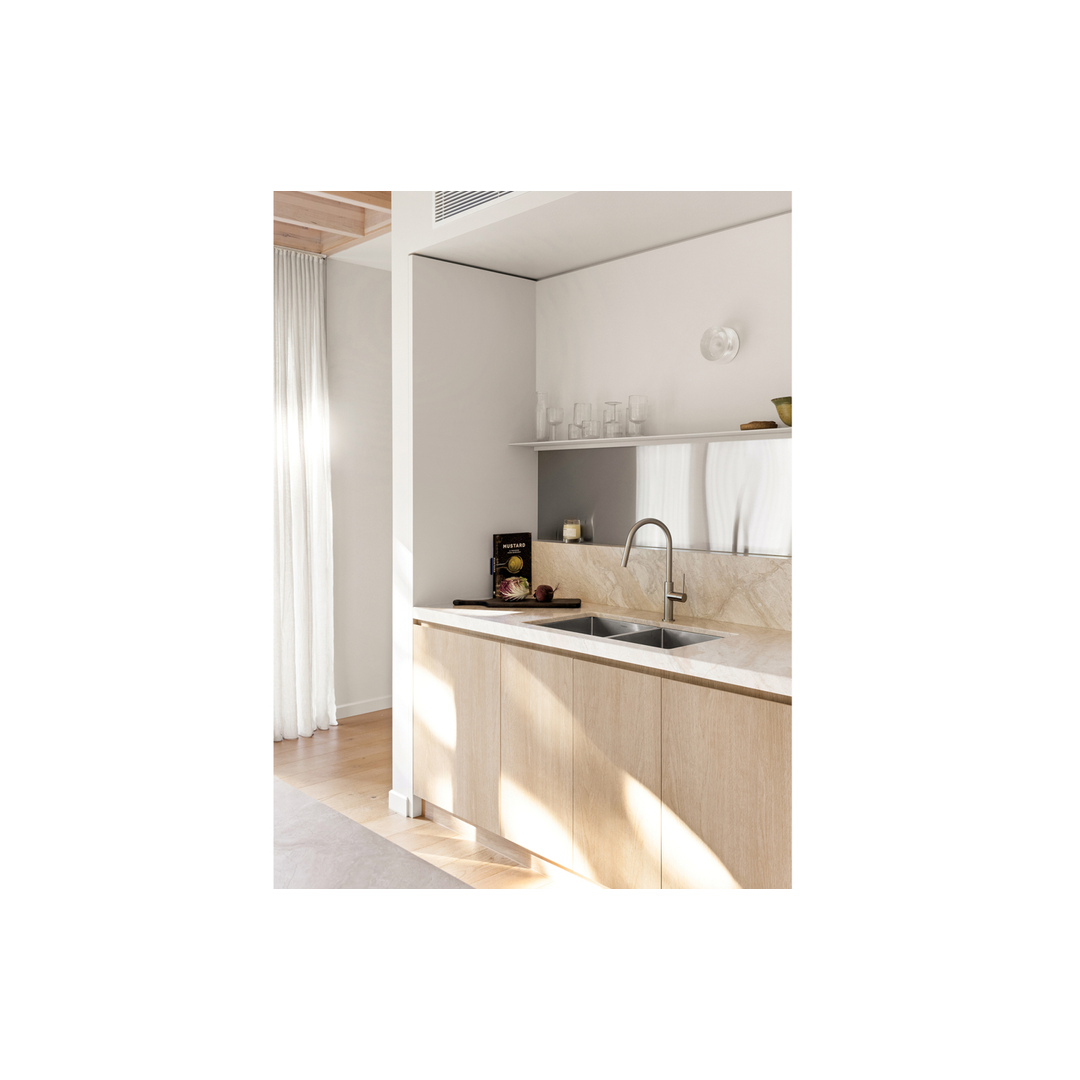 Vivid Slimline Pull Out Sink Phoenix Mixer - Brushed Nickel